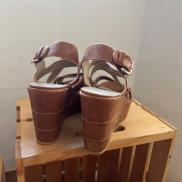 Stuart Weitzman Size 8.5 Brown Leather Strappy Slingback Wedge Heel Sandals - Picture 7 of 16
